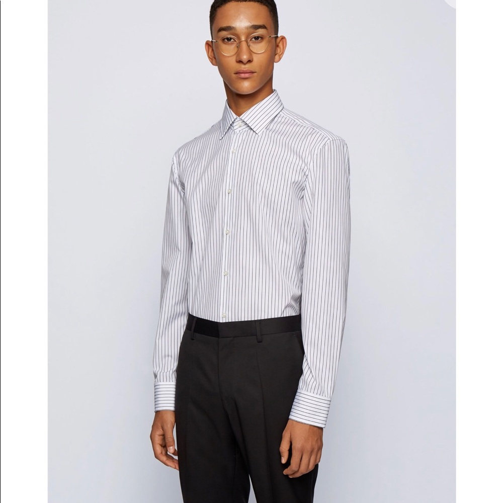 hugo boss pinstripe button up
euc